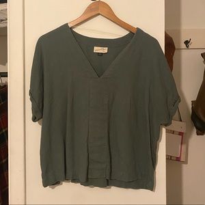 Universal Thread Green Linen Texture Blouse